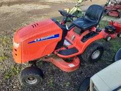 Simplicity Regent, 18HP Hydrostatic Lawn Tractor, Does Run, Needs Battery Approx. 41in Deck