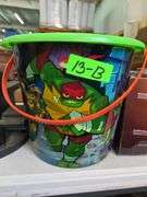 Bucket Of 8 Castors