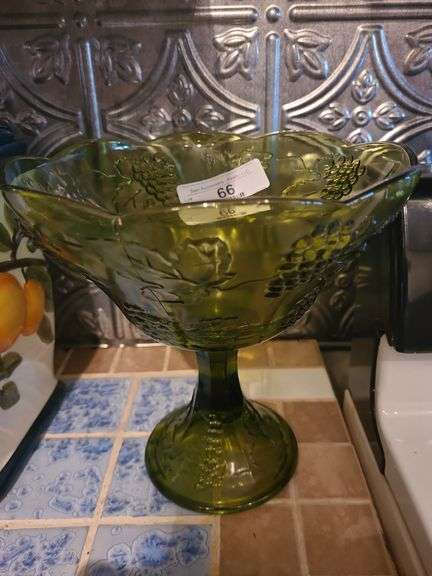 Vintage Indiana Glass Avocado Green Harvest Grapes Footed Compote Fruit Bowl