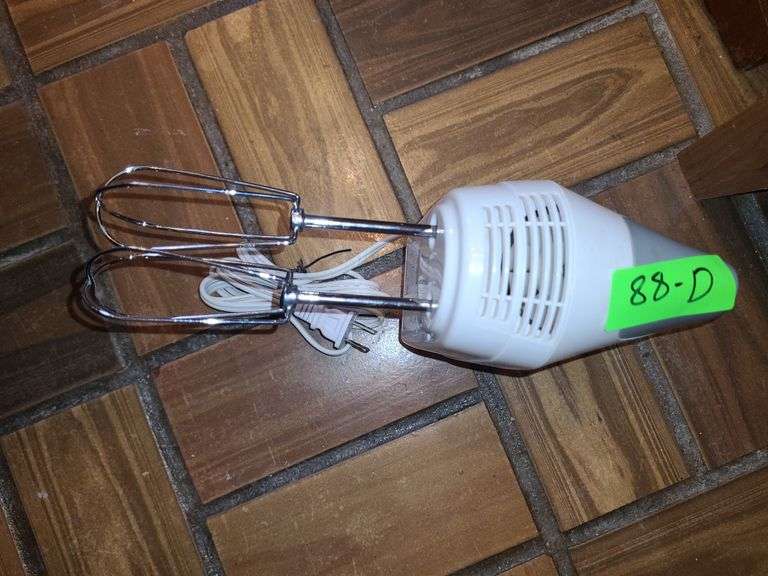 Black & Decker Hand Mixer
