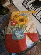 Oven Mitts & Hot Pads