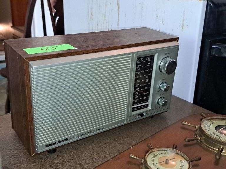 Radio Shack Radio