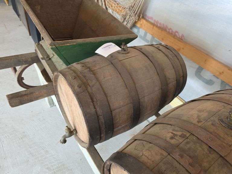 20 Gallon Wine Barrel W/ Spigot