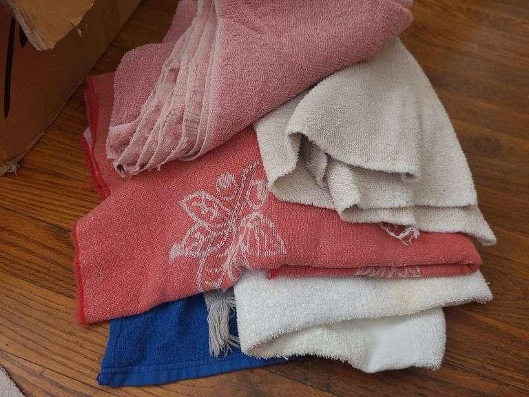 Towels, Floor Mat, Books, Double Sized Sheets, Bedskirts, Blanket, And Comforter