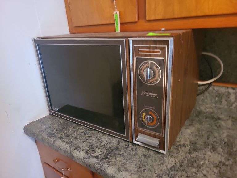 Minute Master Microwave Oven