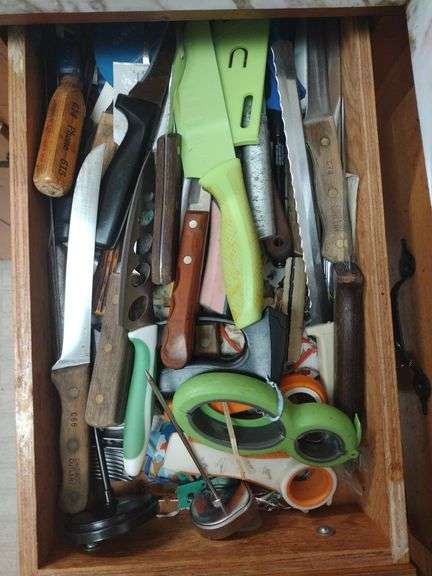 Contents Of 3 Drawers, Utensils, Silverware, And Knives