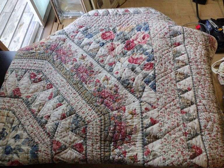 Cracker Barrel Quilt Approx 100