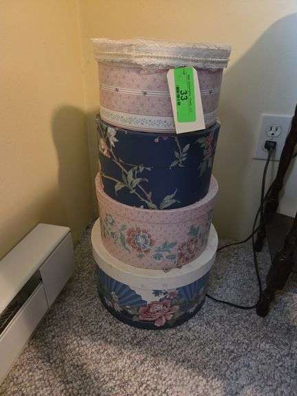 4 Round Decorative Boxes