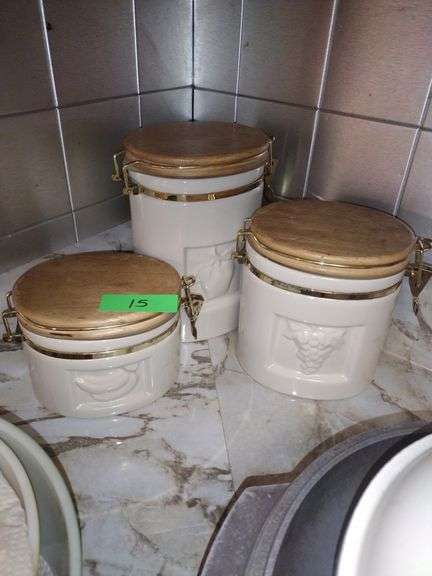 3 Canisters