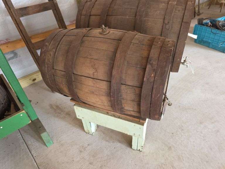 30 Gallon Wine Barrel W/ Spigot