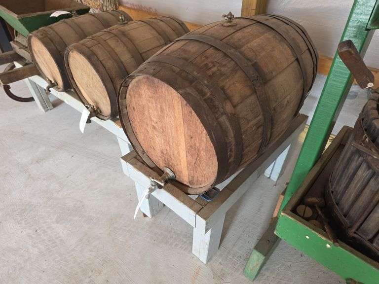 30 Gallon Wine Barrel W/ Spigot & Stand