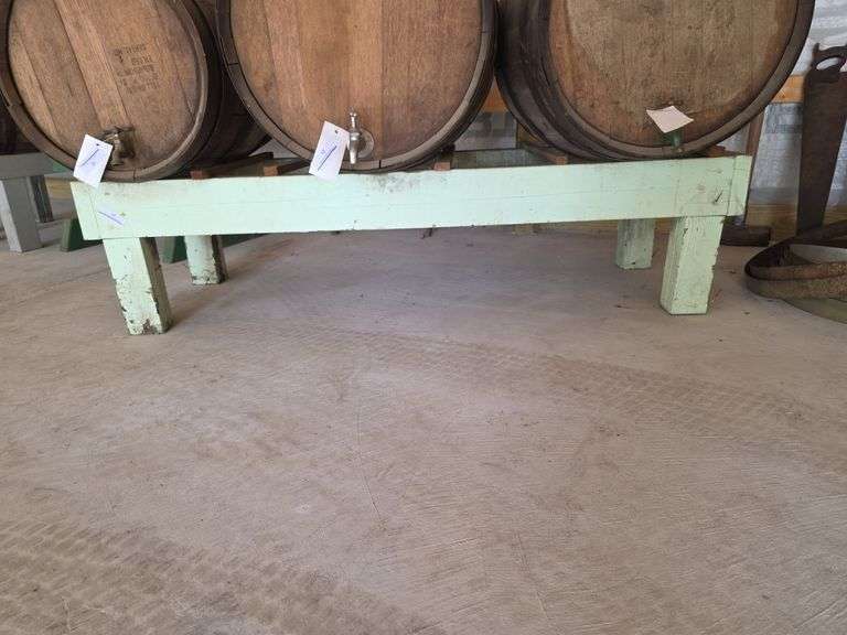 3 Barrel Stand