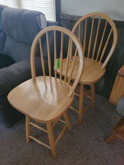 2 Swivel Chairs
