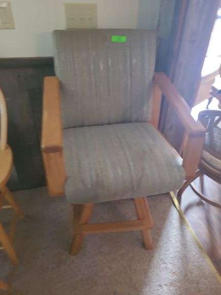 Upholstered Swivel Chair