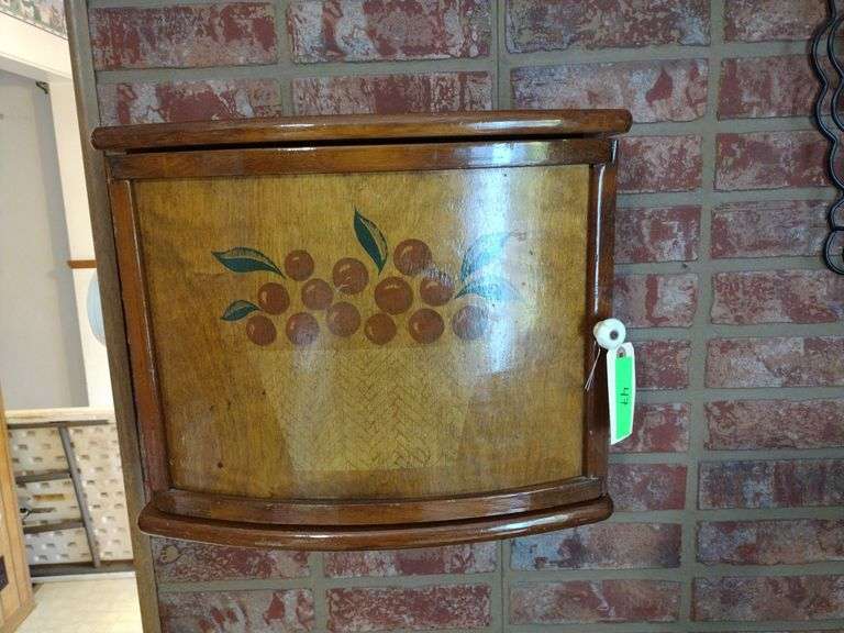 Vintage Wooden Hanging Cupboard Approx 16"x13"x5"