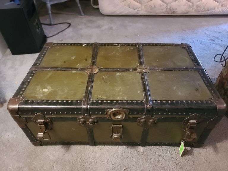 Steamer Trunk, No Key, Approx. 12x20x34