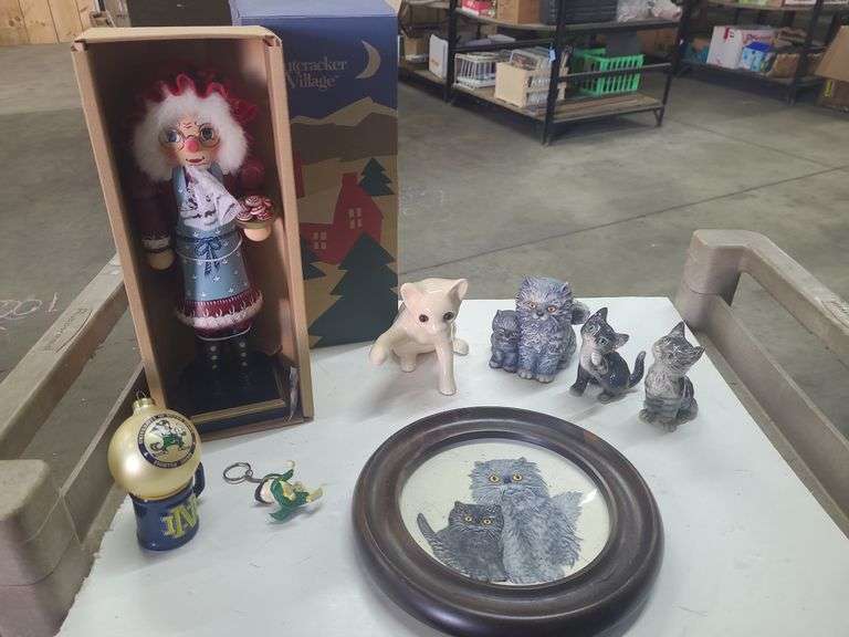 Figurines, Portrait, And Nutcracker