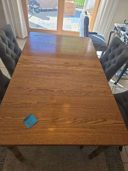 Custom Made By Youngstown Oak, Table With Leaf ( Approx 59½ L x 35 W ¾ x 30 H) (Table Only)