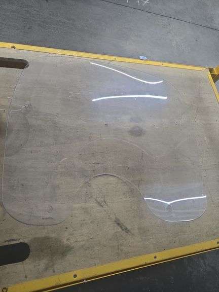 Harley Windshield (091411)  2 Sets Stearns Diving Fins (Small 5-7  & XL 11-12) Solid Wood Colonial Style Chair