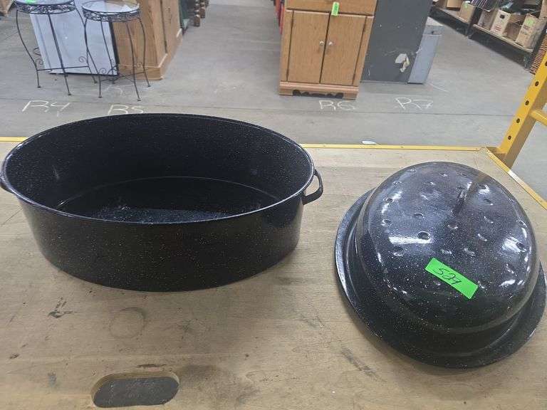 Speckled Enamelware Covered Oval Roasting Pan