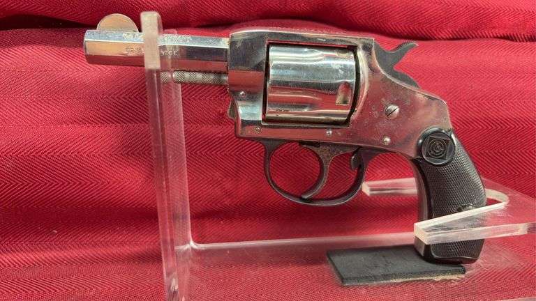 H&R Arms Co Model 1905 32 S&W Revolver