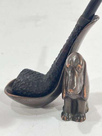 VTG Smoking Pipe & Basset Hound Pipe Stand