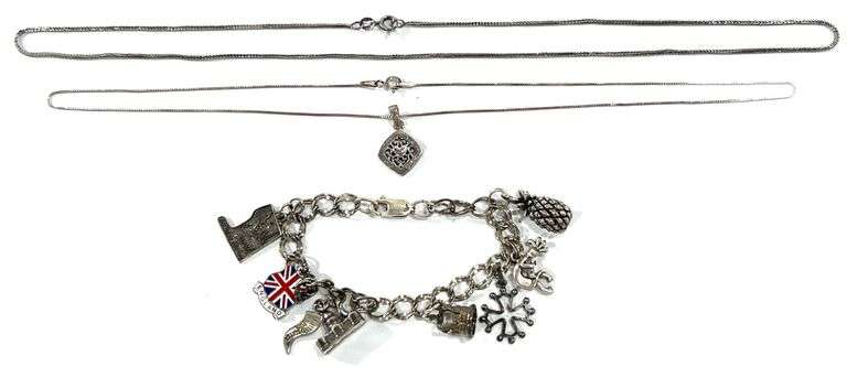30.8 Grams Sterling Silver Necklaces & Charm Bracelet