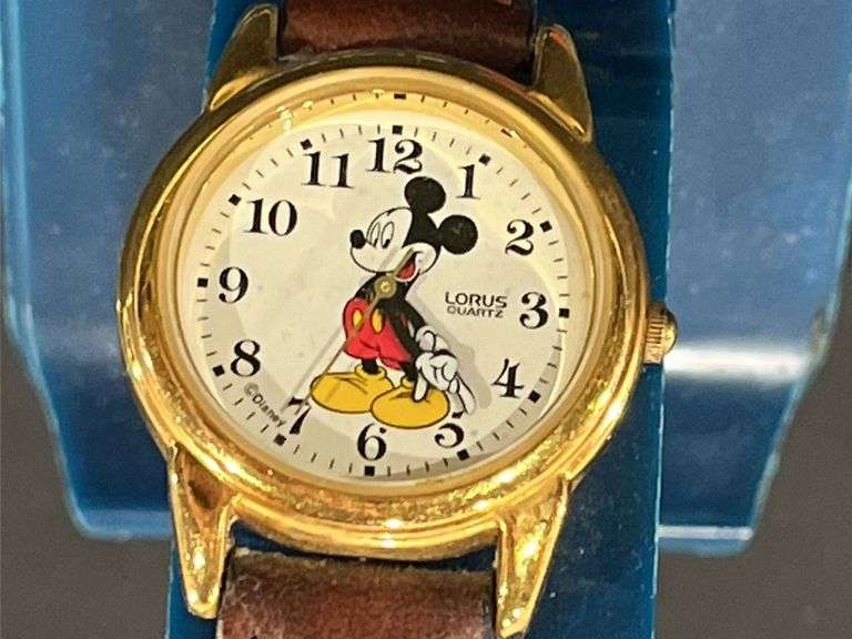 Lorus Disney Watch & Veteran Belt Buckle