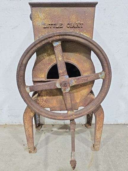 Antique Little Giant Model 75 Ice Breaker