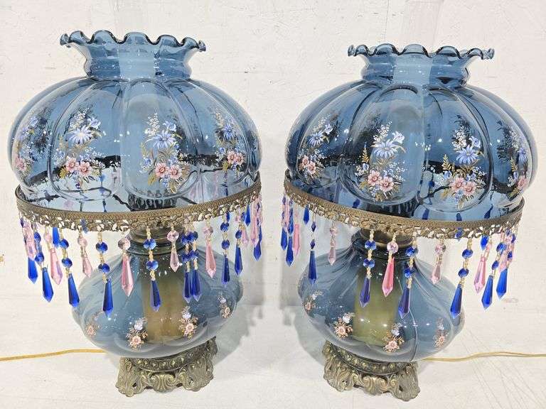 Pair of VTG Hand Painted Glass Gone With The Wind Lamps, Electrified