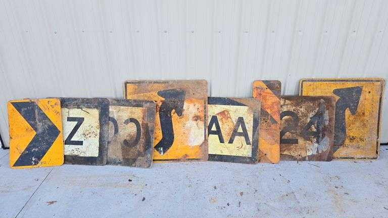 (8) US Road Signs - Black And Gold Auctions
