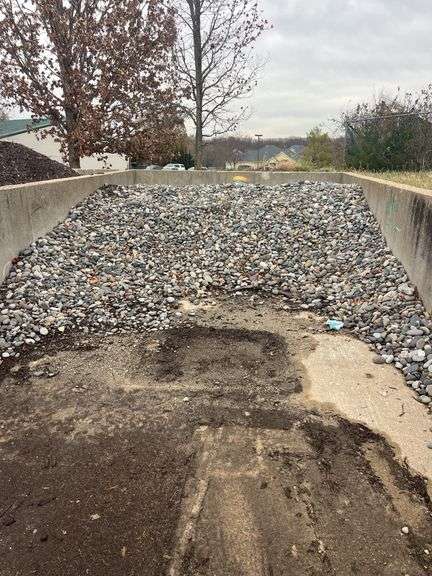 (~6 yd) Decorative River Rock