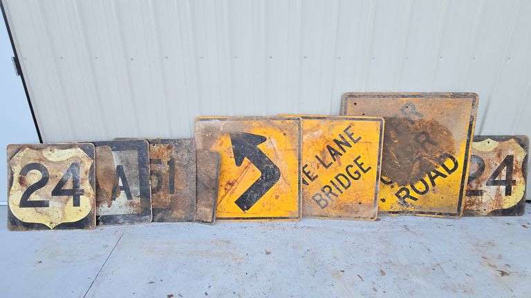 (8) US Road Signs - Black And Gold Auctions