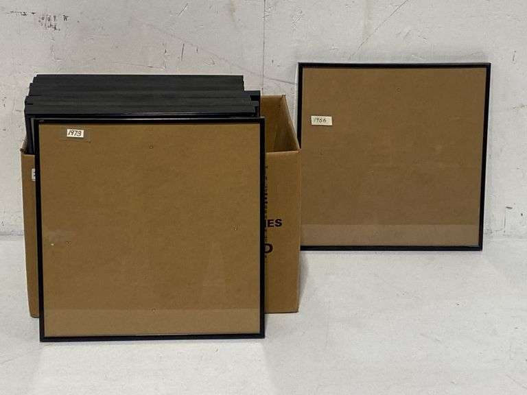 15 LP record album frames - Black And Gold Auctions
