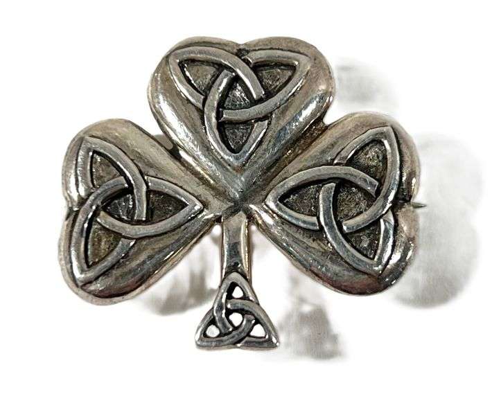 9 Gram Vintage 925 Sterling Silver Celtic Knots / Shamrock Pin