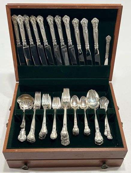 3,968 Grams of GORHAM Sterling Silver Cutlery w/ Box