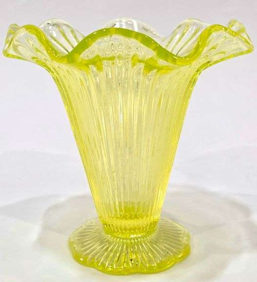 VTG Glowing Vaseline Glass Flared Ruffle Vase - 5.5" T