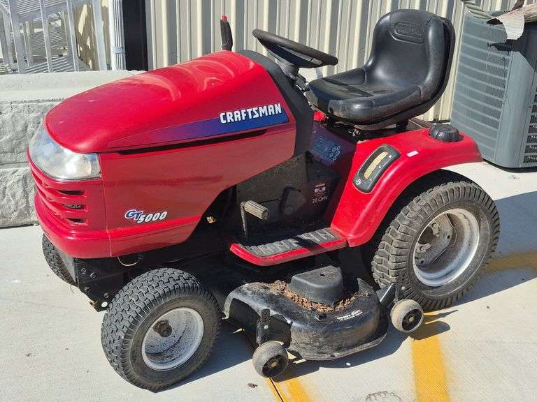Craftsman GT5000 Riding Lawn Tractor W/48" Deck Mower - Black And Gold ...
