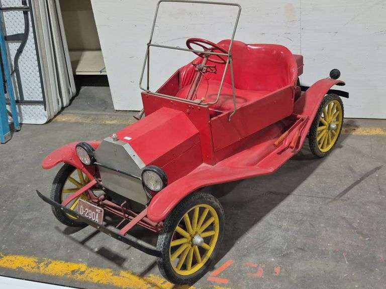 VTG Miniature Model T Style Parade Car