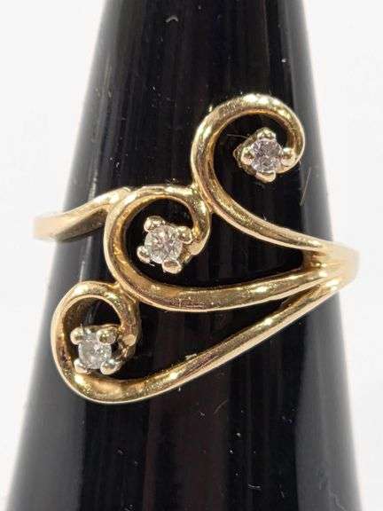 14K Gold Moissanite Ring Sz 6 - 3.17 g