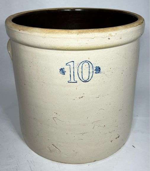 10 Gallon Beige Stoneware Crock