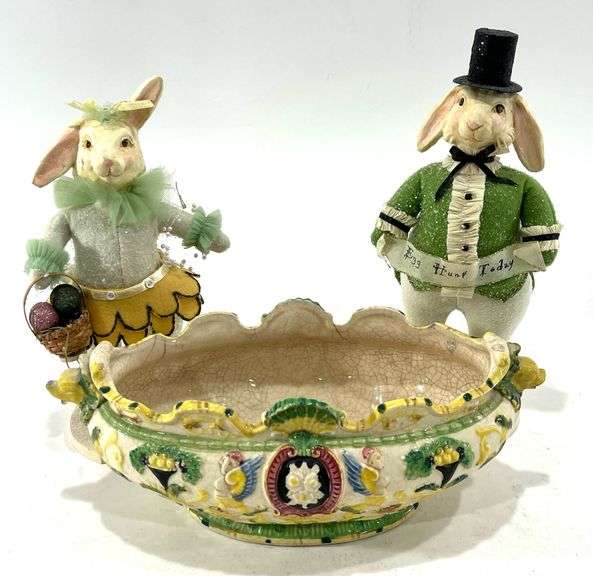 Maruhon Ware Oval Planter w/ Bethany Lowe Bunny Rabbit Statues - Black ...