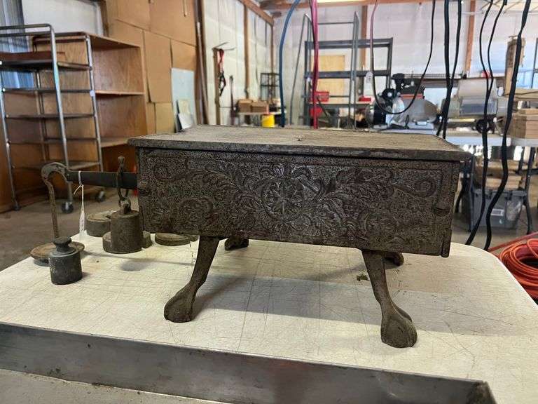 Vintage Scale & Weights