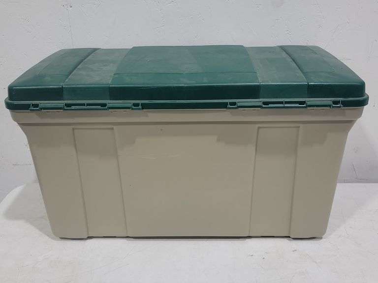Rubbermaid 27 Gallon Roughneck Tote