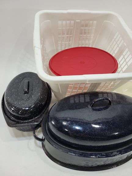 VTGvSavory Enamelware Roaster, Speckled Roaster, Hamper, & Plastic Storage Containers