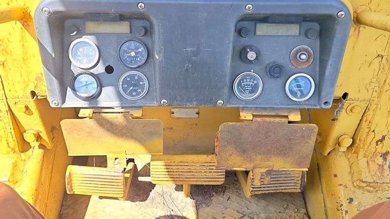 Fiat - Allis High lift Crawler Front End Load - FL10C