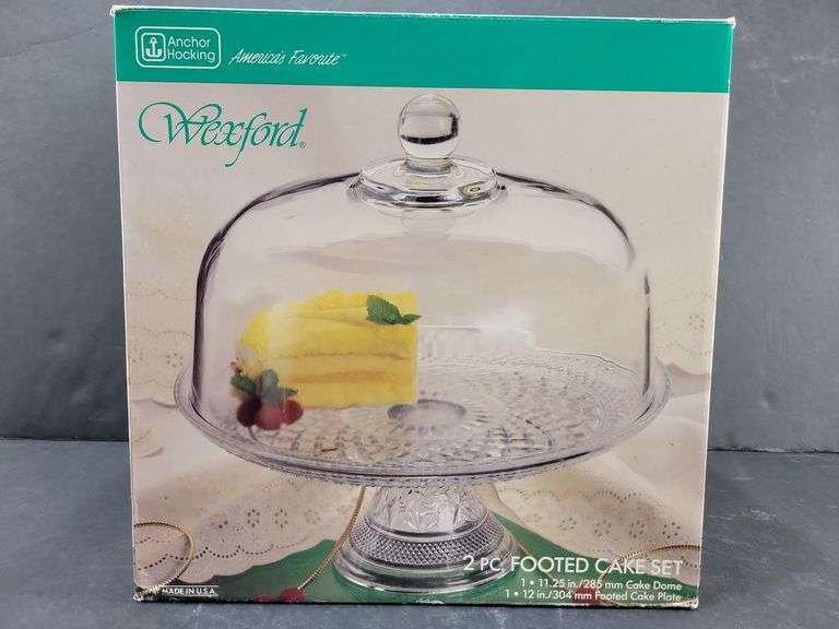 Wexford Anchor Hocking Footed Glass Cake Display Set