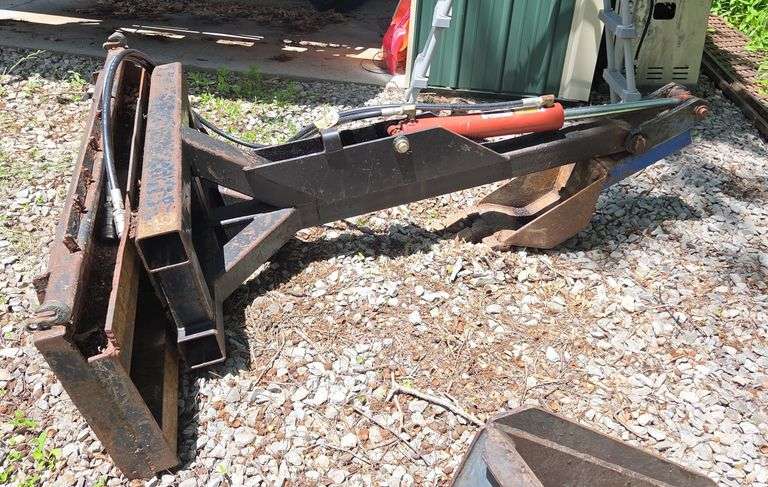 Skid Steer Backhoe Attachment