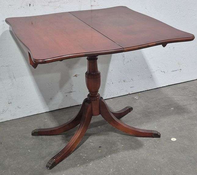 ANTIQUE Mahogany Duncan Phyfe-Style Drop-Leaf Card Table W/Brass Claw Feet