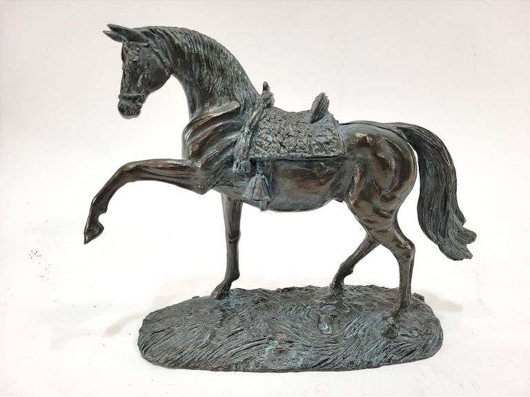 9.5" Horse w Saddle Statue